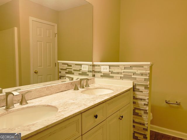 4123 Ravenwood Court, Union City, GA 30291
