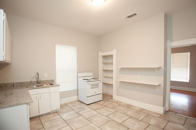 3709 W 12 Street, Little Rock, AR 72204