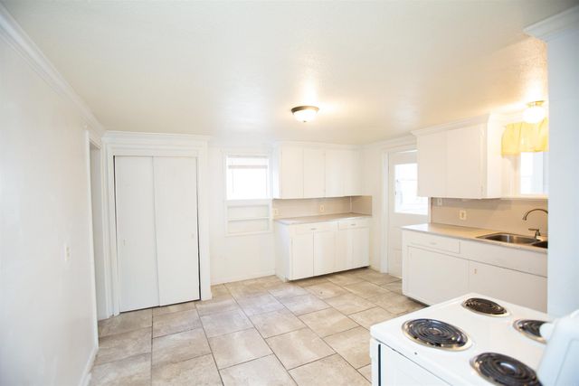 3709 W 12 Street, Little Rock, AR 72204
