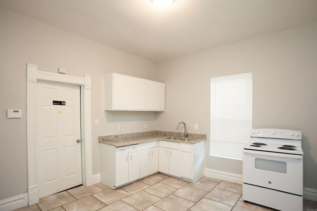 3709 W 12 Street, Little Rock, AR 72204