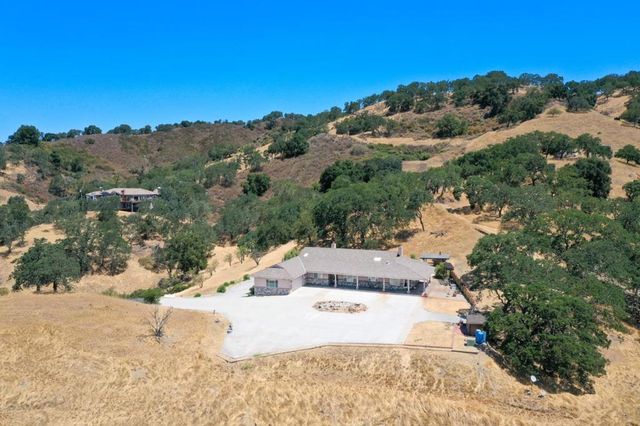 21050 Uvas Road, Morgan Hill, CA 95037