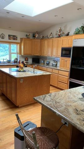 21050 Uvas Road, Morgan Hill, CA 95037