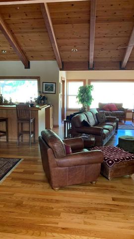 21050 Uvas Road, Morgan Hill, CA 95037