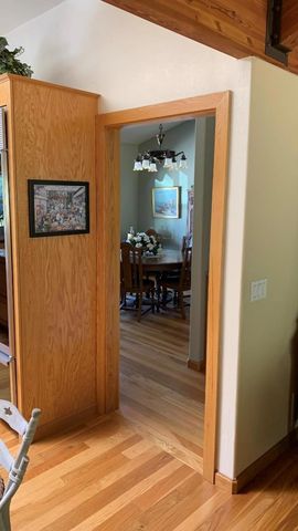 21050 Uvas Road, Morgan Hill, CA 95037