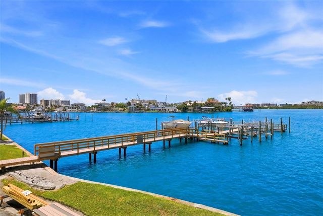 200 BRIGHTWATER DRIVE 10, Clearwater Beach, FL 33767