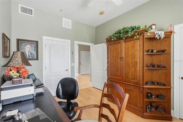 200 BRIGHTWATER DRIVE 10, Clearwater Beach, FL 33767