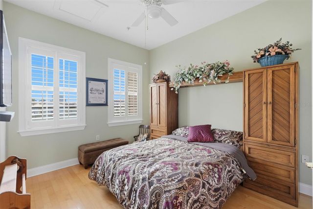 200 BRIGHTWATER DRIVE 10, Clearwater Beach, FL 33767