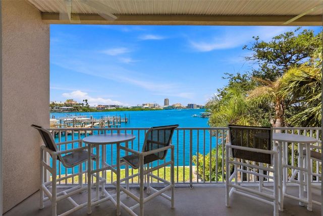 200 BRIGHTWATER DRIVE 10, Clearwater Beach, FL 33767
