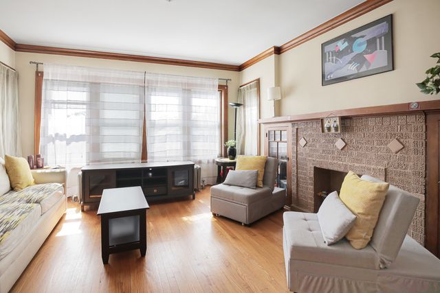 3051 N MASON Avenue, Chicago, IL 60634