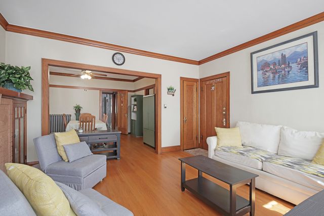 3051 N MASON Avenue, Chicago, IL 60634