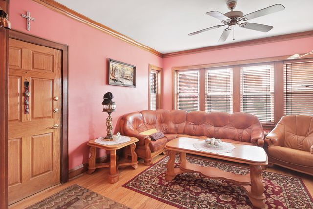3051 N MASON Avenue, Chicago, IL 60634