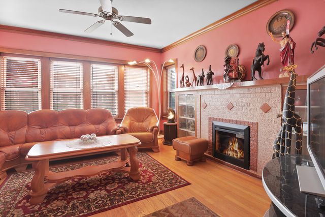 3051 N MASON Avenue, Chicago, IL 60634