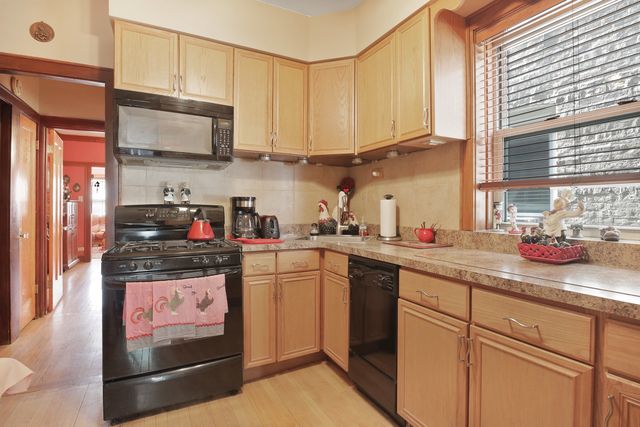 3051 N MASON Avenue, Chicago, IL 60634