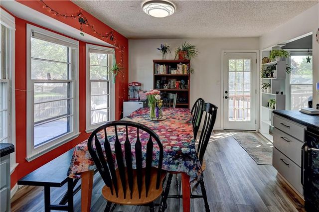 1510 SW 19th Street, Blue Springs, MO 64015