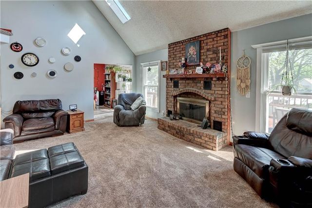 1510 SW 19th Street, Blue Springs, MO 64015
