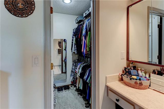 1510 SW 19th Street, Blue Springs, MO 64015