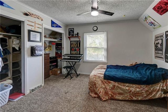 1510 SW 19th Street, Blue Springs, MO 64015