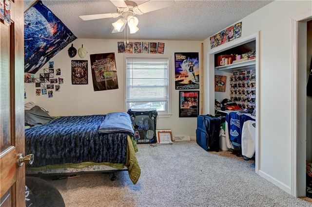 1510 SW 19th Street, Blue Springs, MO 64015
