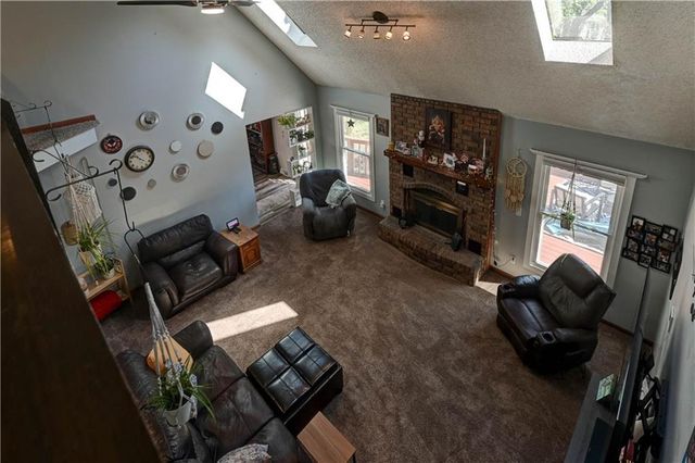 1510 SW 19th Street, Blue Springs, MO 64015