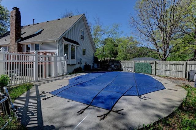1510 SW 19th Street, Blue Springs, MO 64015