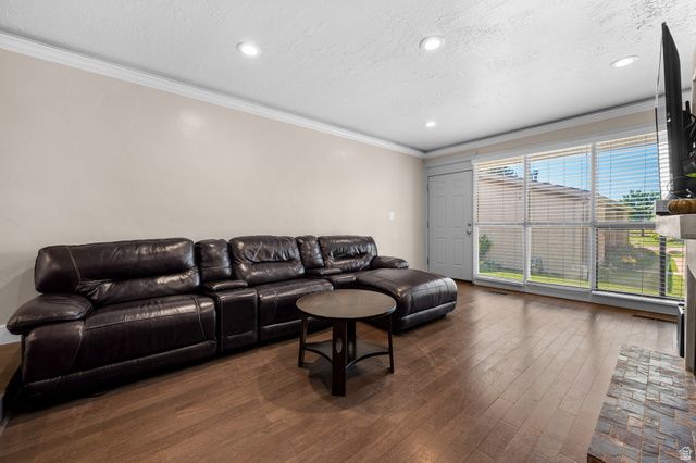 1937 E 5625 S, South Ogden, UT 84403