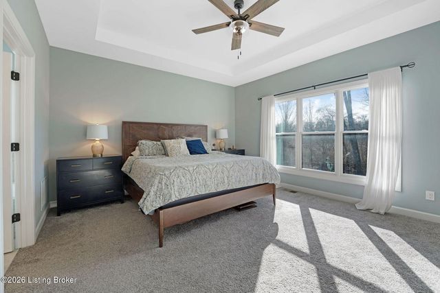 1911 Scenic Lakes Dr, Louisville, KY 40245