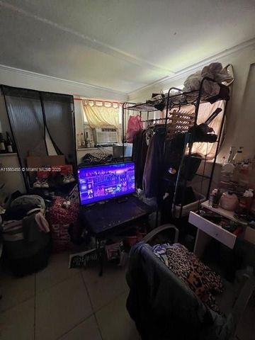 4265 SW 51st St, Dania Beach, FL 33314