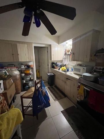 4265 SW 51st St, Dania Beach, FL 33314