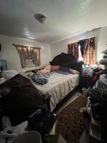 4265 SW 51st St, Dania Beach, FL 33314