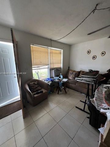 4265 SW 51st St, Dania Beach, FL 33314