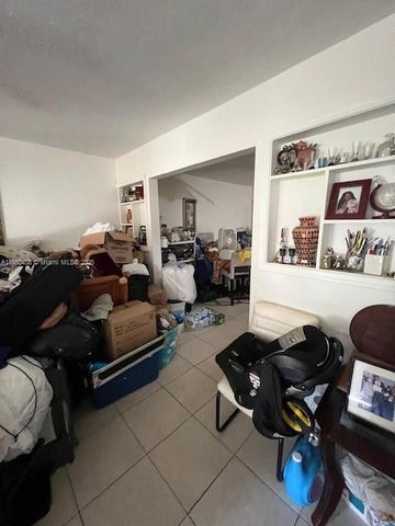 4265 SW 51st St, Dania Beach, FL 33314