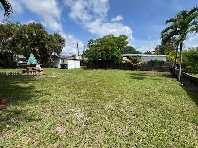 4265 SW 51st St, Dania Beach, FL 33314