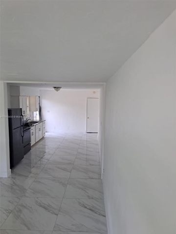 4265 SW 51st St, Dania Beach, FL 33314