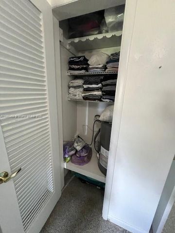 4265 SW 51st St, Dania Beach, FL 33314