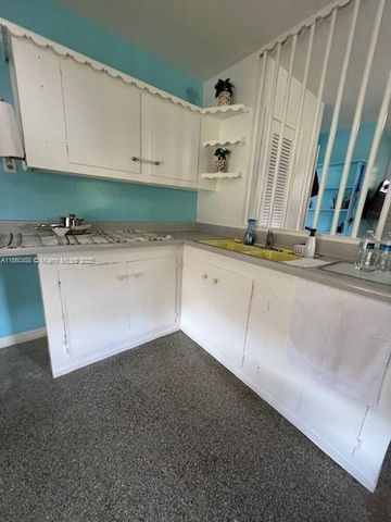 4265 SW 51st St, Dania Beach, FL 33314