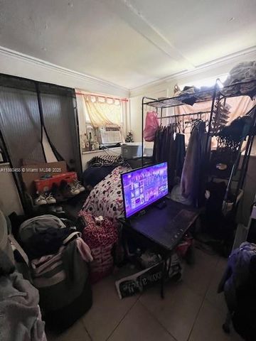 4265 SW 51st St, Dania Beach, FL 33314