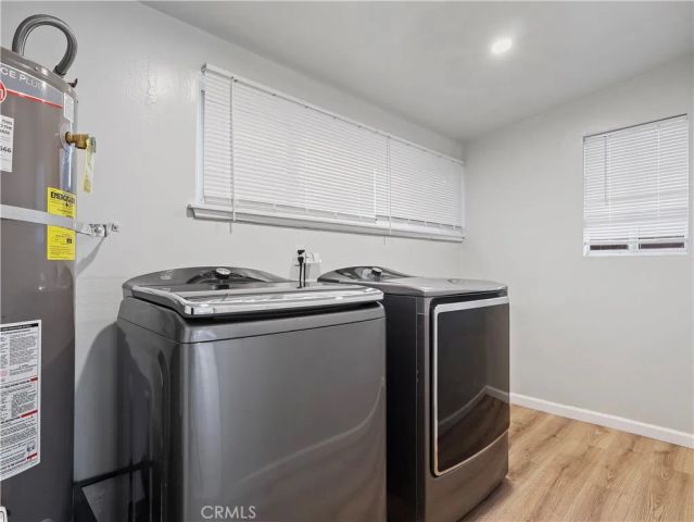 20324 Oxnard Street South, Woodland Hills, CA 91367