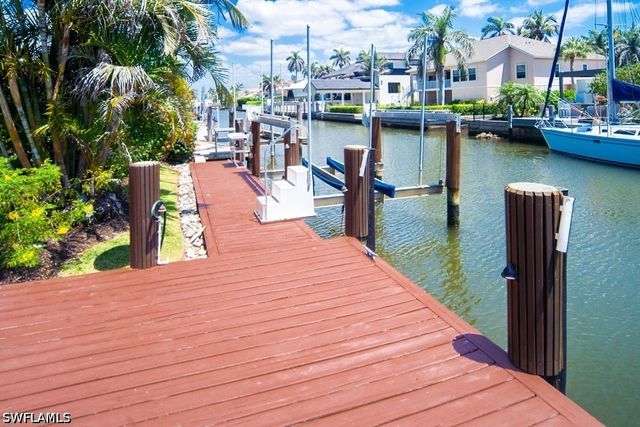 374 14th AVE S, Naples, FL 34102