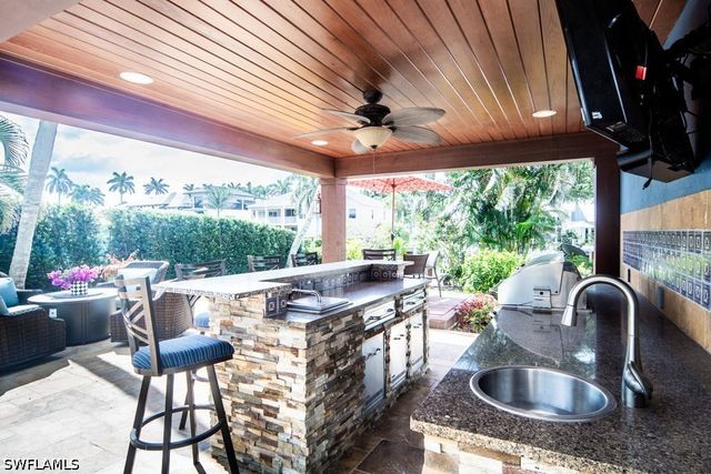 374 14th AVE S, Naples, FL 34102
