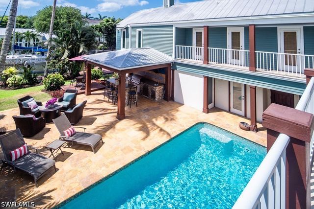 374 14th AVE S, Naples, FL 34102