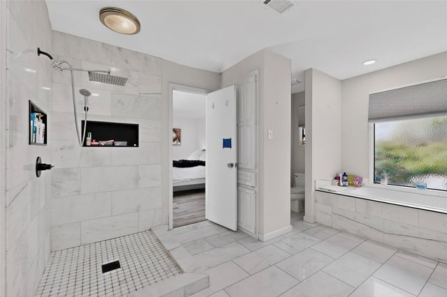 3900 N Shadycreek Drive, Arlington, TX 76013