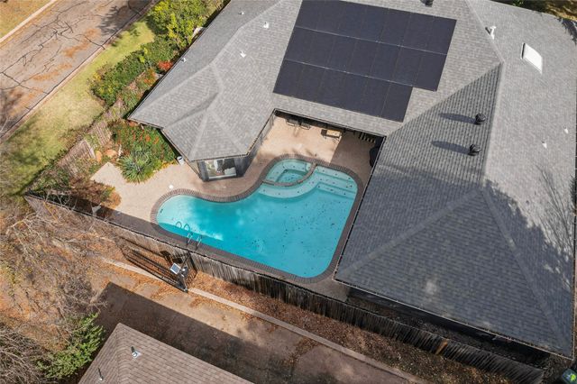 3900 N Shadycreek Drive, Arlington, TX 76013