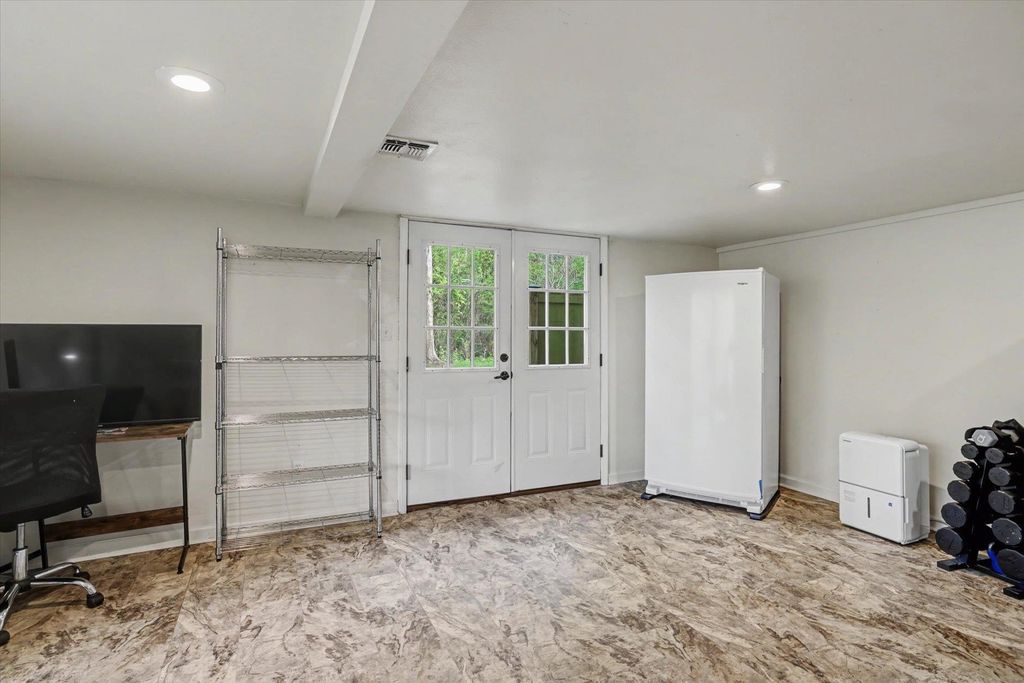 Image 50 of property listing at 439 BEAVER LAKE Road, Tallahassee, FL 32312