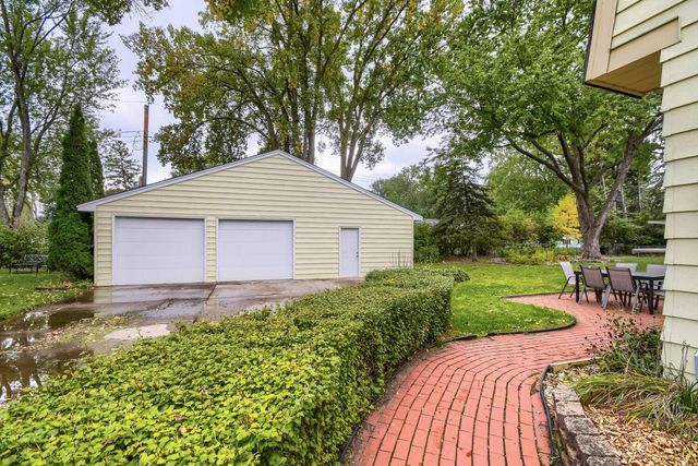 1417 18th Street NW, New Brighton, MN 55112