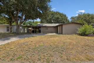 111 Tropicana Pl, San Antonio, TX 78242