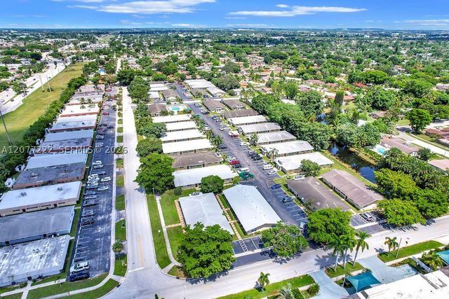 655 Kathy Ct, Margate, FL 33068