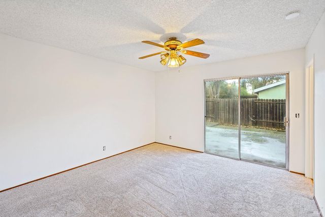 500 Asbury Ln, Fairfield, CA 94533