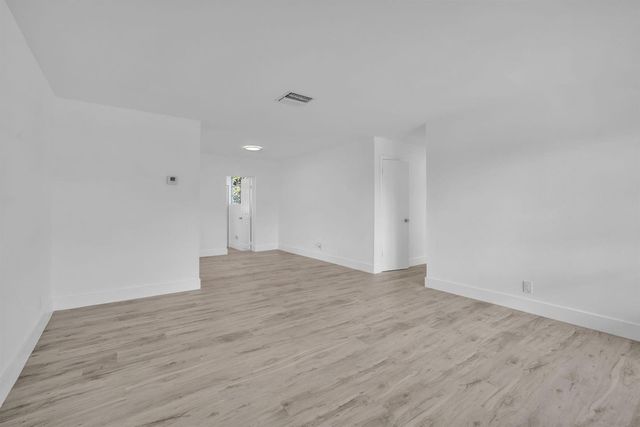 4911 NW 16th Street, Lauderhill, FL 33313