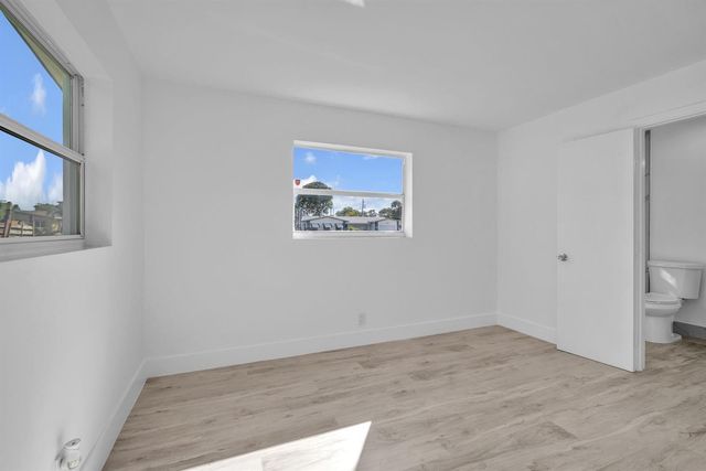 4911 NW 16th Street, Lauderhill, FL 33313