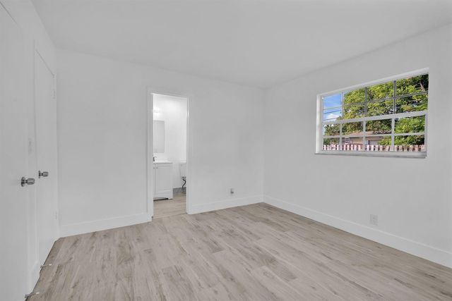 4911 NW 16th Street, Lauderhill, FL 33313